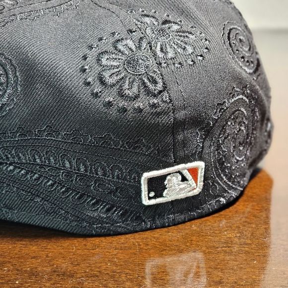 New Era 59Fifty San Francisco Giants Swirl Fitted Hat Black Orange Bandana 7 3/8 - Picture 11 of 14